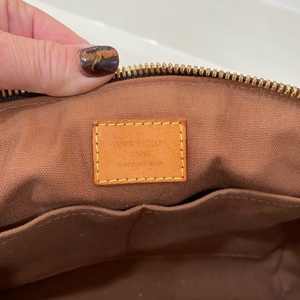 Authentic Louis Vuitton Tivoli PM Monogram - Picture 11 of 13